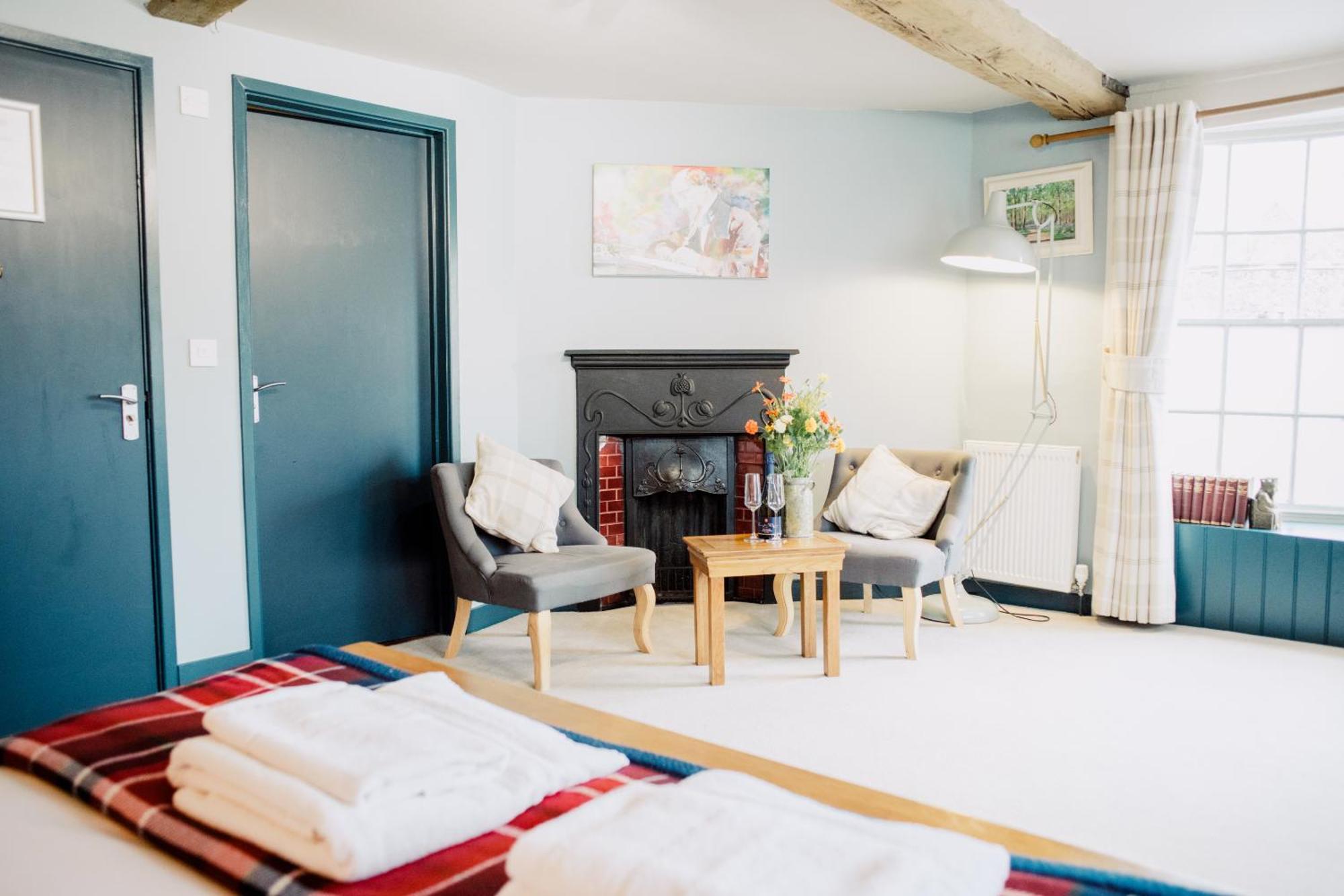 The Corner House 4*