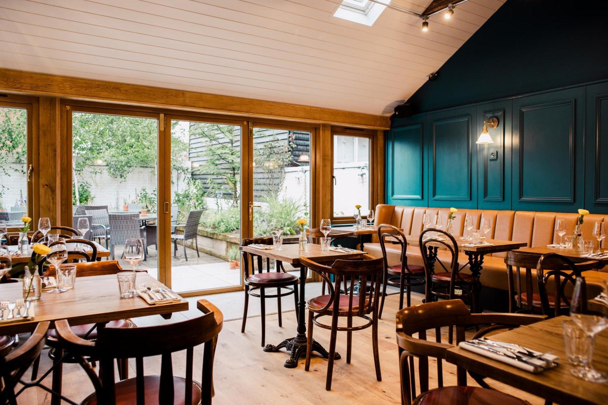 The Corner House Couette-café