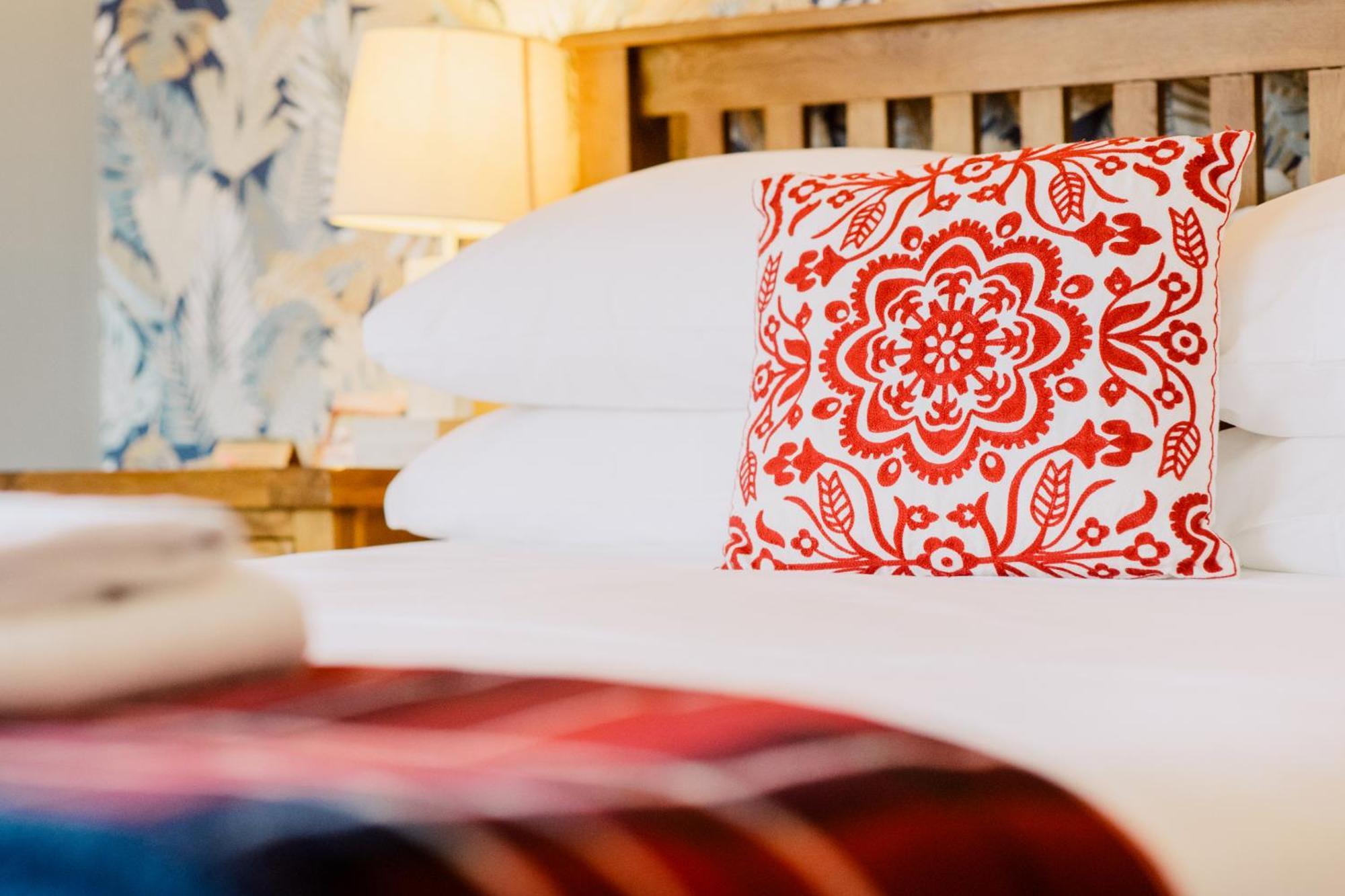 Couette-café The Corner House 4*
