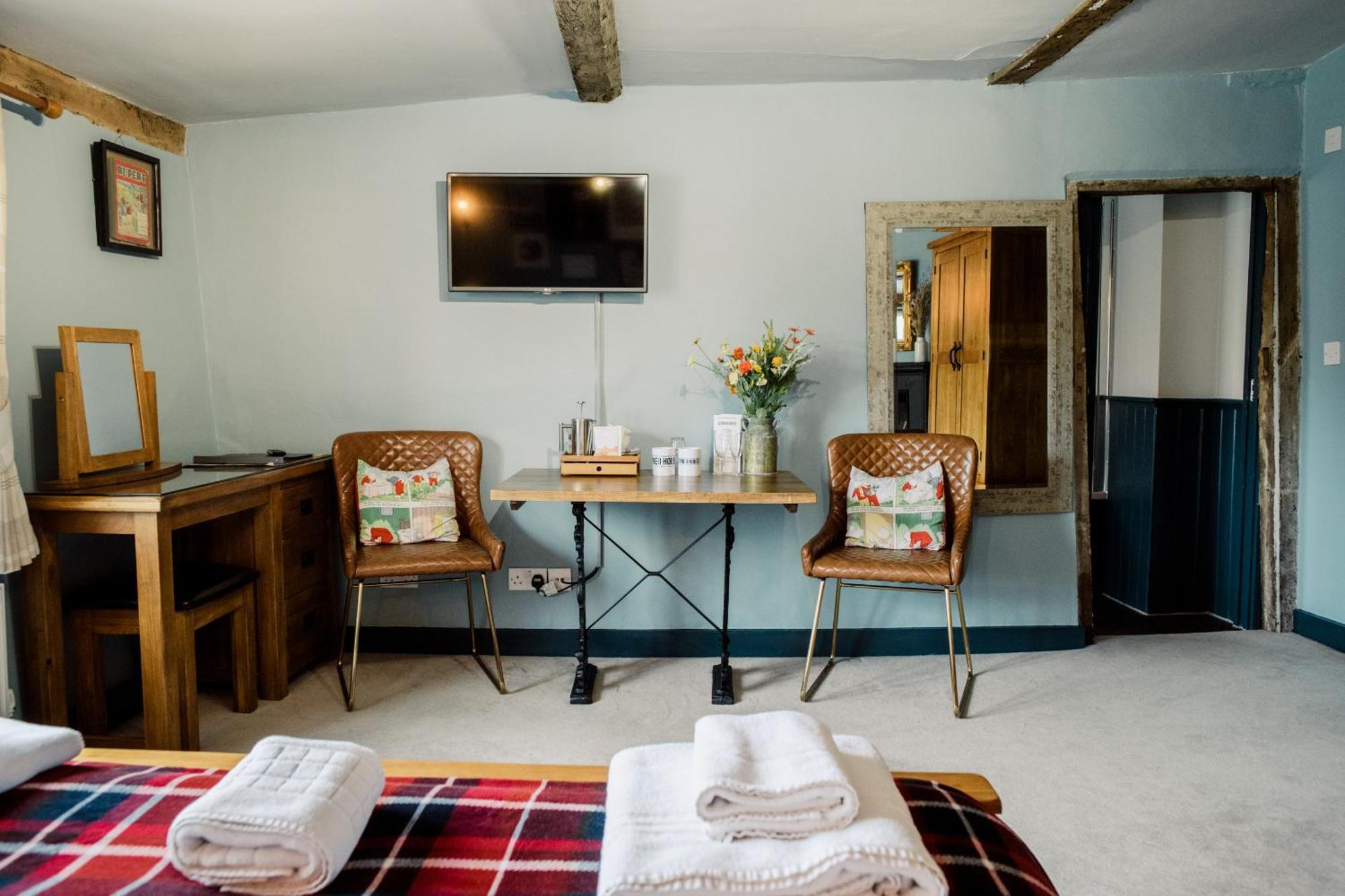 Couette-café The Corner House 4*